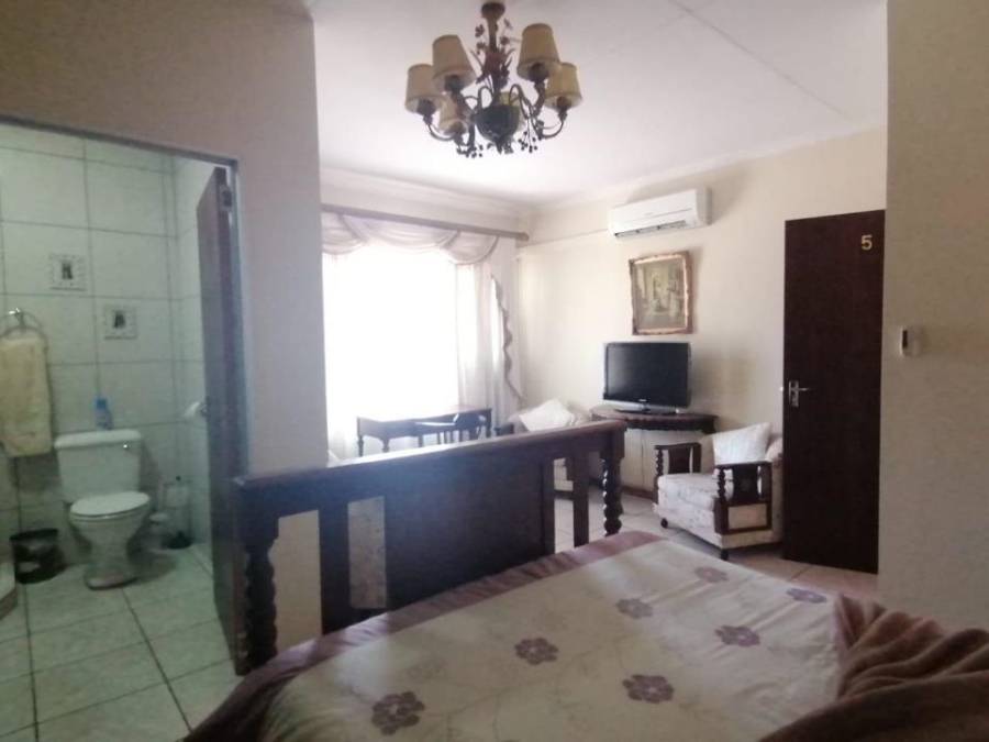 9 Bedroom Property for Sale in West End Northern Cape